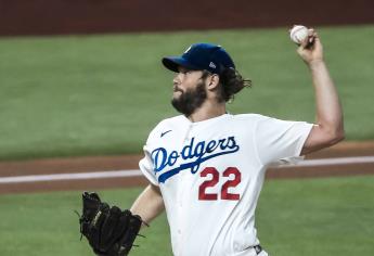 Clayton Kershaw se queda con los Dodgers