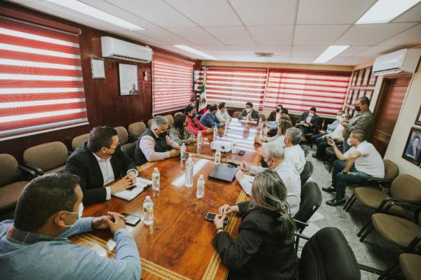 Analiza la UAS abrir nuevas carreras en Guasave