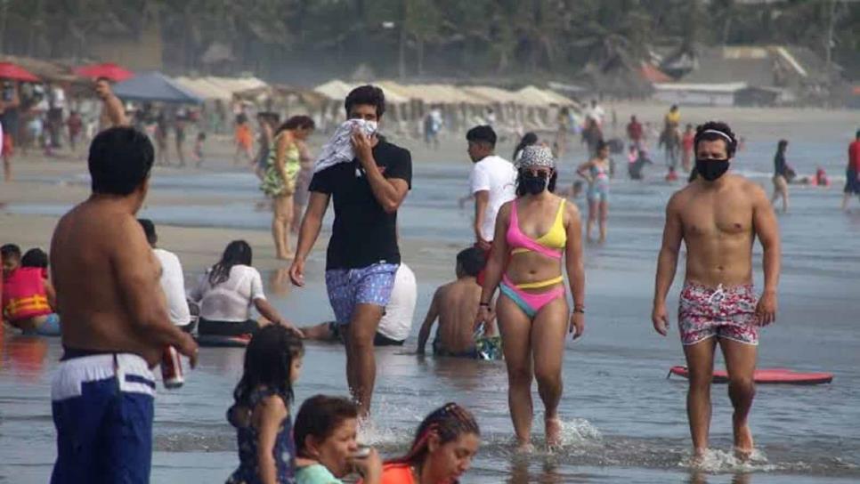 Cuidarán aforos hasta en playas de Mazatlán durante Semana Santa