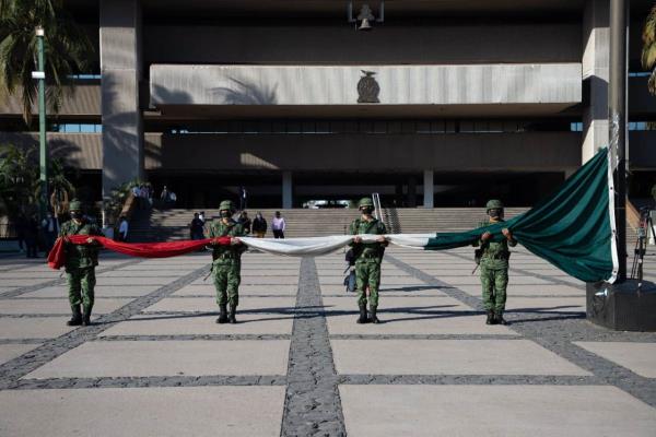 Rinden honores en conmemoración del 84 Aniversario de la Expropiación Petrolera