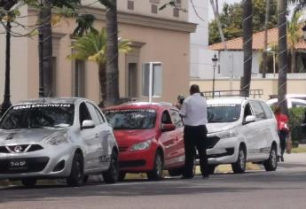 Habitantes de Topolobampo denuncian que taxis les niegan servicio