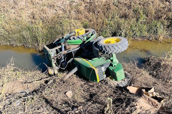 Fallece tractorista en el ejido Plan de San Luis, en Ahome