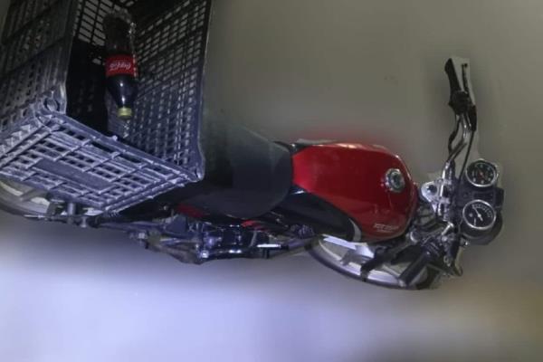 Tras persecución detienen a un hombre en motocicleta robada