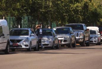 Sujetos someten a un encargado de lote de autos en Culiacán y se roban un vehículo