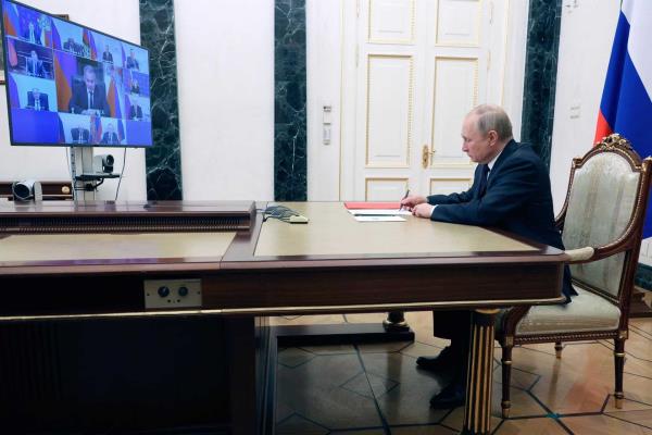 Putin dice que suspenderá la venta de gas si los países no pagan en rublos