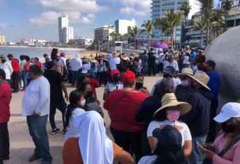 Vendedores de playa se iban a manifestar… pero no se pusieron de acuerdo