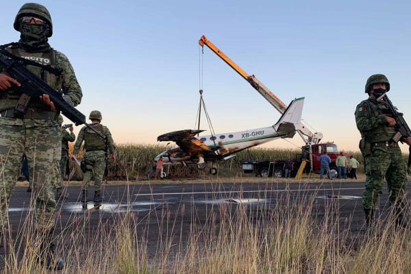 Se desploma una avioneta en al sur de Los Mochis