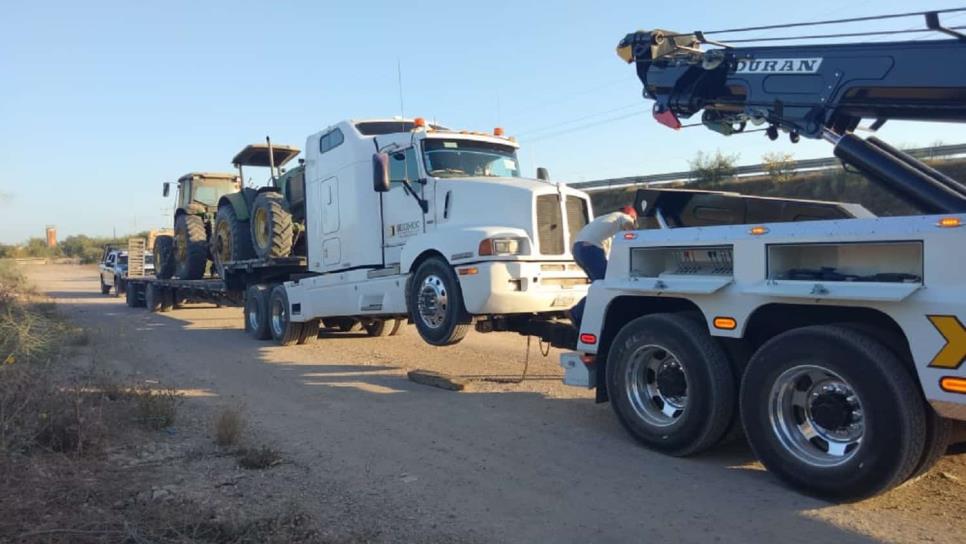 Policía de Ahome recupera tractores robados