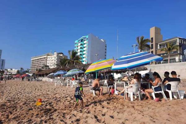 ¡Cuidado con el sol! Quemaduras pueden causar tumores