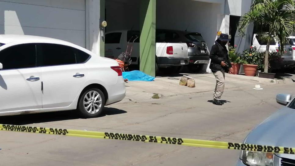 Asesinan a vendedor de quesos frente a un domicilio de la colonia Universidad 94 Asesinan a vendedor de quesos frente a un domicilio de la colonia Universidad 94