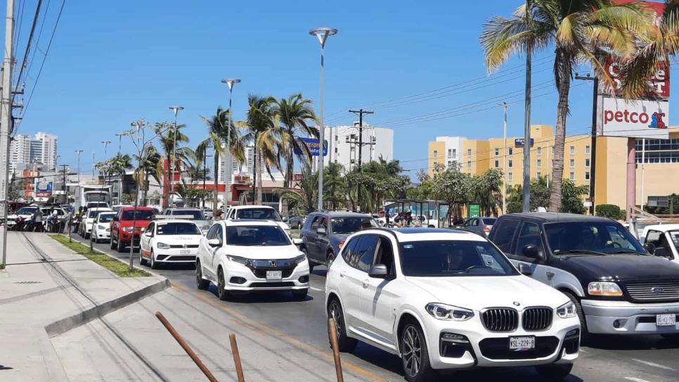 Intenso tráfico en Mazatlán «le pega» a los restaurantes