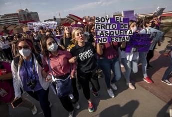 Marchan miles de ciudadanos en Monterrey por muerte de Debanhi