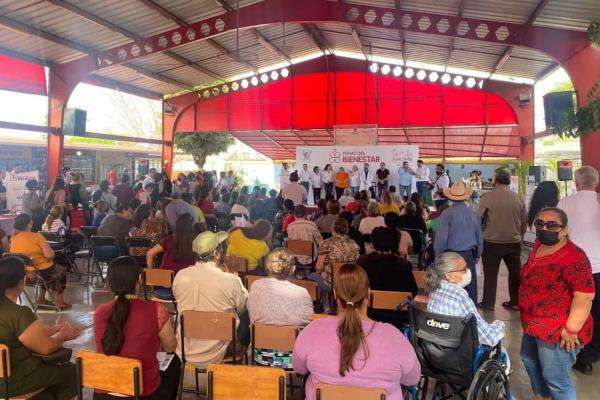 Feria del Bienestar llega a la colonia Los Ángeles, en Los Mochis