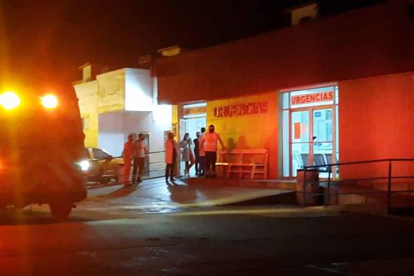 Agrede a su esposa e hija, se corta las venas para evitar ser detenido