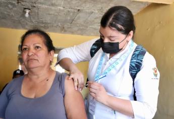 Llaman a evita falsos brigadistas de Salud en vacunación a domicilio