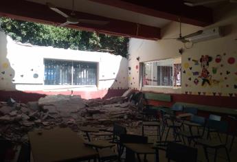 Demolerán techos de 14 salones de primaria que colapsó en Villa Unión