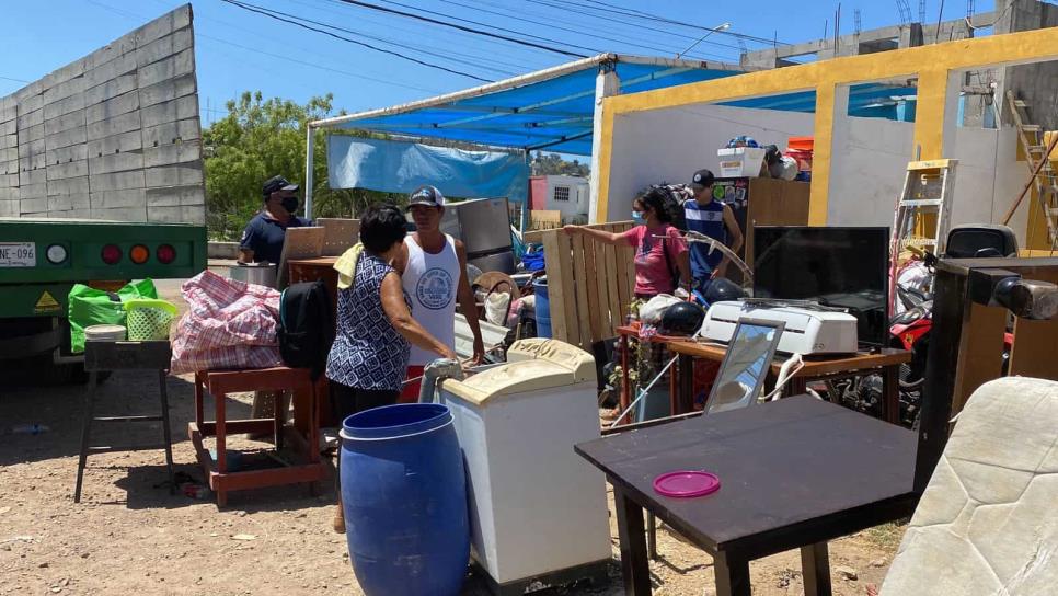 Desalojan a 40 familias de Ampliación Foresta en Mazatlán