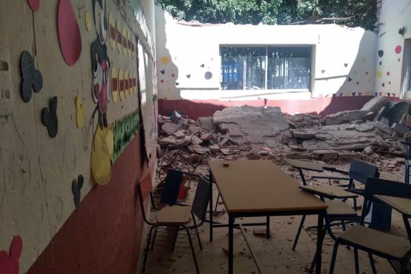 Primaria con techo colapsado en Villa Unión, de las 25 con alerta de Protección Civil
