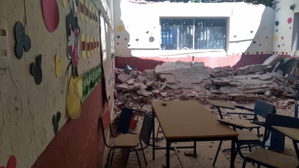 Primaria con techo colapsado en Villa Unión, de las 25 con alerta de Protección Civil