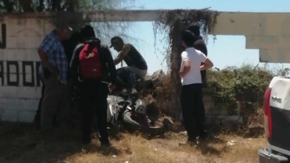 Tres personas lesionadas, deja un accidente de motocicleta en Mochicahui, El Fuerte