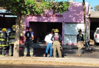 Fuga de gas provoca incendio en un domicilio de la colonia Emiliano Zapata, en Culiacán