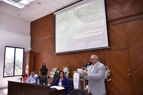 Presentan Plan Municipal de Desarrollo 2021-2024 en Mazatlán