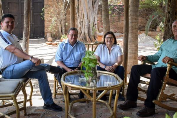 Senadores de Morena visitan El Fuerte y respaldan al alcalde Gildardo Leyva