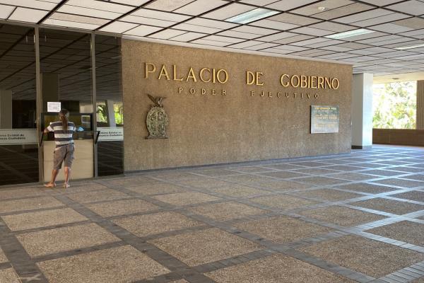 Detectan «moches» en el Gobierno de Sinaloa; ya hay un despido