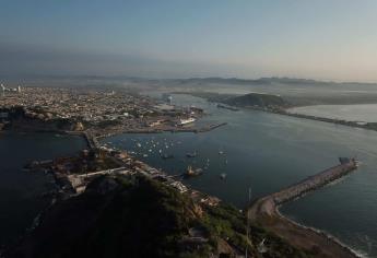 Proyecta Rocha Moya un teleférico para Mazatlán, desde La Costera al faro