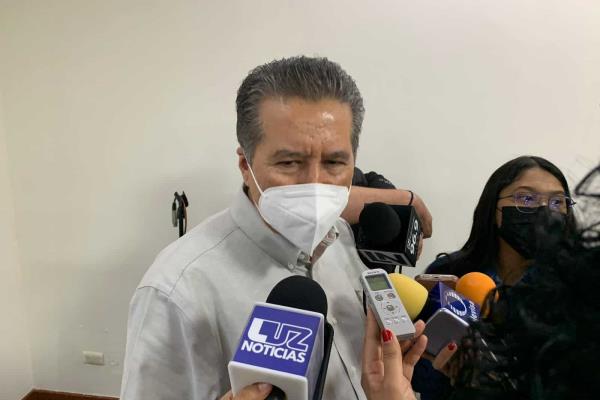 Renuncia de abogado de Ferreiro no representa problema para juicio político: Feliciano Castro