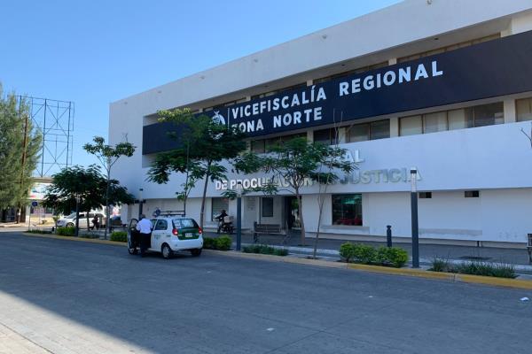 Le quitan a su hija tras demandar por pensión alimenticia; acusa violación de sus derechos