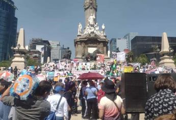 Rastreadoras de El Fuerte y miles de madres de desaparecidos marchan en CDMX