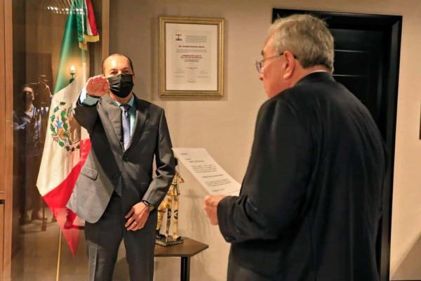 Rinde protesta el Dr. Alberto Quintero como nuevo Subsecretario de Atención Médica