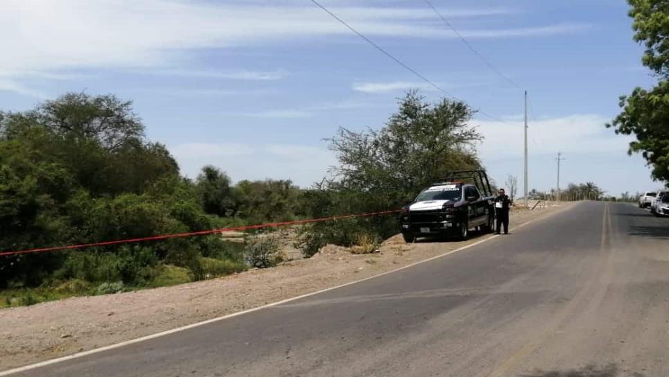 Encuentran cadáver encobijado en la carretera a Ayuné, en Culiacán