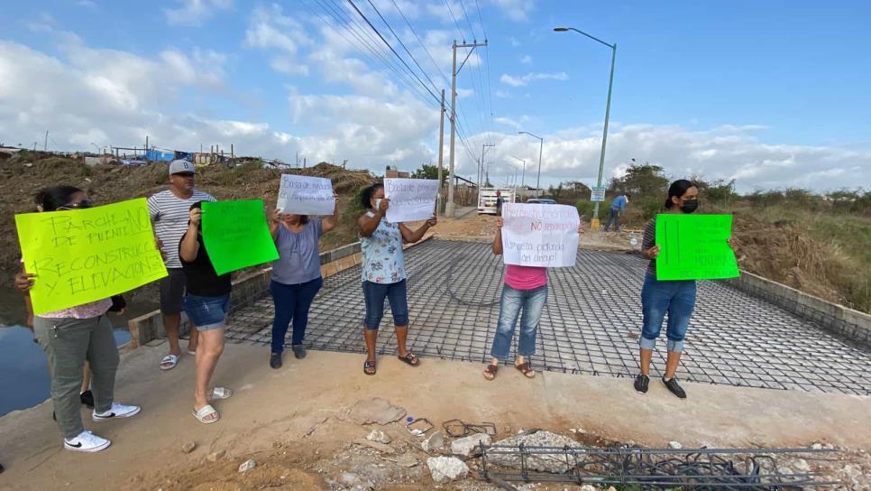 Se oponen vecinos de Ampliación Villa Verde a construcción de puente en Mazatlán