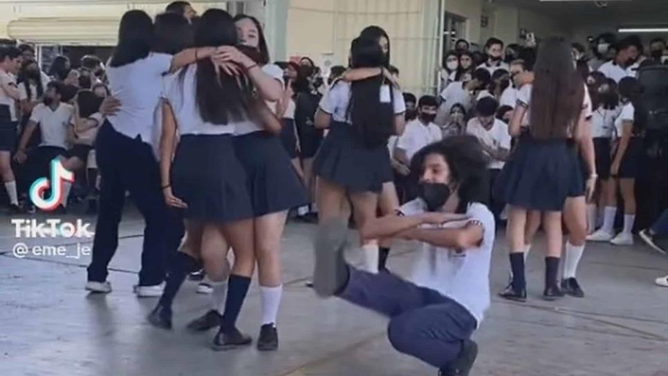 Estudiante de la UAS se viraliza por sus curiosos pasos de baile