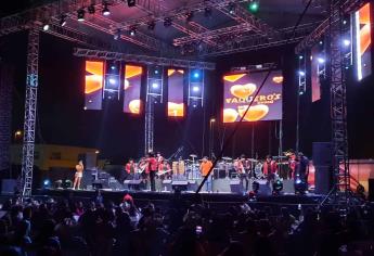 Vaqueros Musical y «El Coyote» ponen a cantar a mazatlecos en la Feria Ganadera 2022