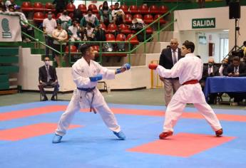 El sinaloense Manuel Angulo gana medalla de plata en kumite UACJ 2022