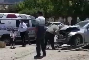 Tren se lleva de paso camioneta en Elota; hay una lesionada