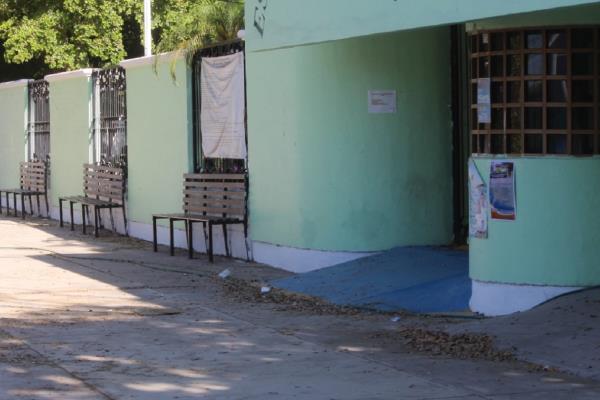Imparables contagios de Covid-19; cierran la ETI #2 en Los Mochis