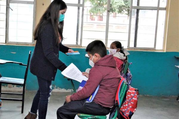 Personal de SEPyC se capacita en prevención de Hepatitis en las escuelas