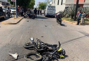 Muere joven motociclista tras chocar contra camión de valores