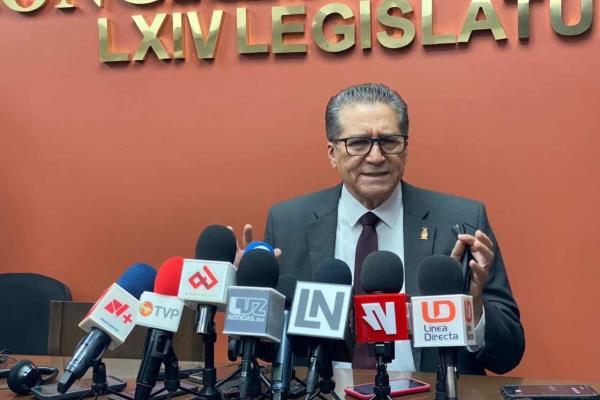 Ningún recurso legal podrá invalidar la decisión del Congreso en proceso de desafuero: Jucopo