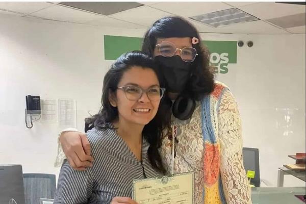 Alice, primera persona trans en modificar su acta de nacimiento en Sinaloa