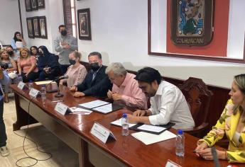 Gobiernos estatal y de Culiacán firman convenio para el pago a viudas de policías