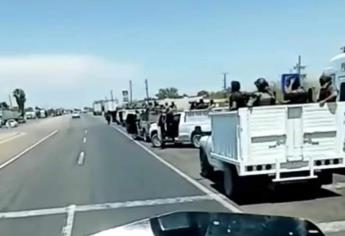 Videograban convoy de camionetas blindadas y civiles armados en Las Brisas, Guasave