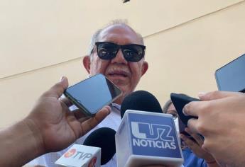 «Ni a favor de uno ni a favor de otro», dice Benítez Torres sobre demandas contra secretario