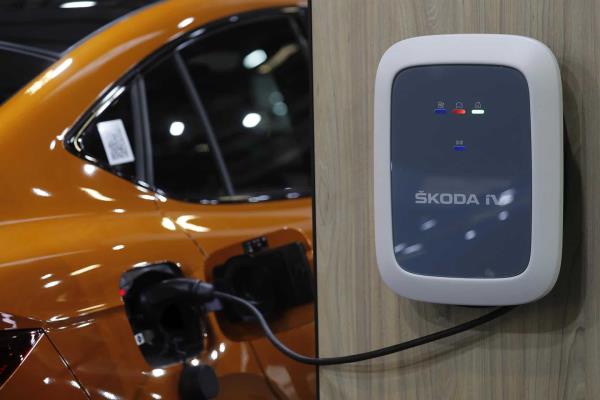 El coche eléctrico, una revolución imparable a pesar de los obstáculos