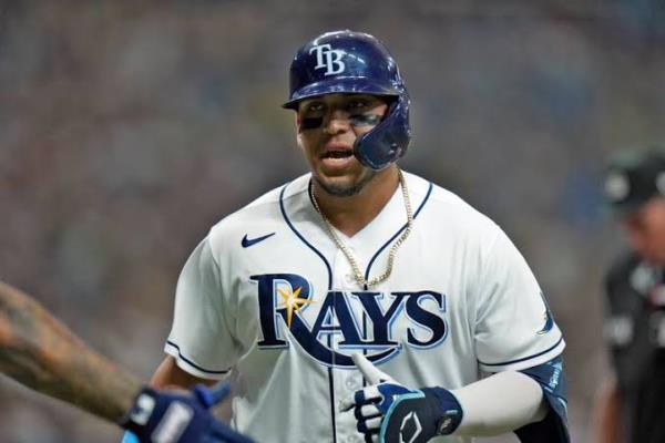 Isaac Paredes conectó tres cuadrangulares ante Yanquis de Nueva York