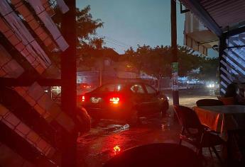 Llueve en gran parte de Culiacán; se va la luz en diferentes sectores